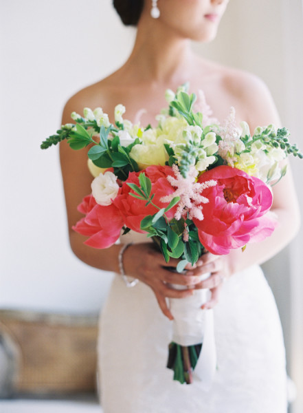 bridal-bouquet-peony-pink-wedding-morais-vineyard-virginia
